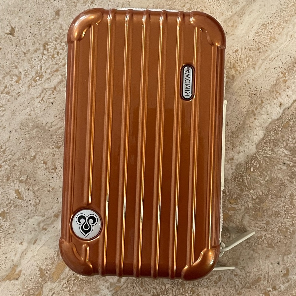 RIMOWA Travel Clutch